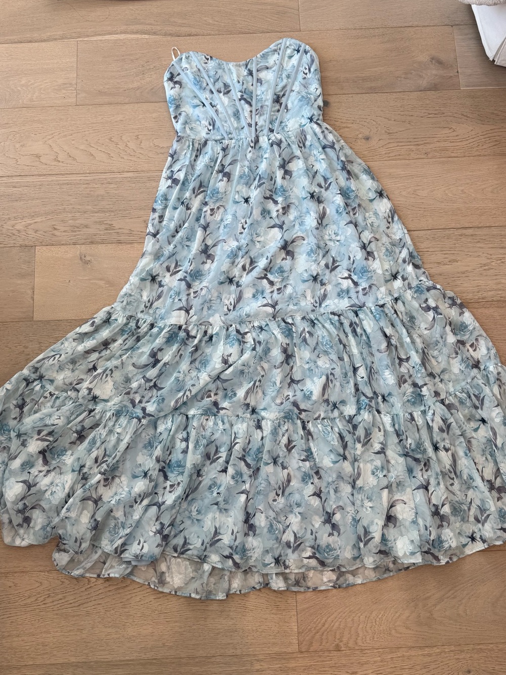 Lulus Blue Floral Strapless Tiered Midi Dress Size Large NWT